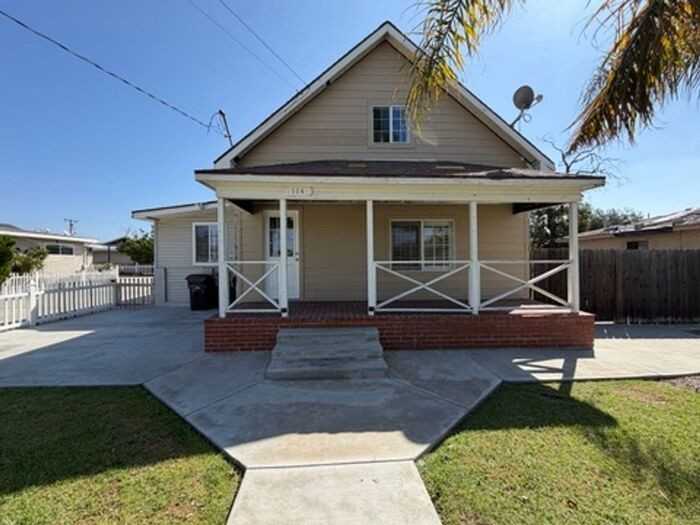 114 N 12th Ave - Photo 3 of 29