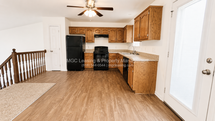 5934 Ne 42nd St - Photo 6 of 26
