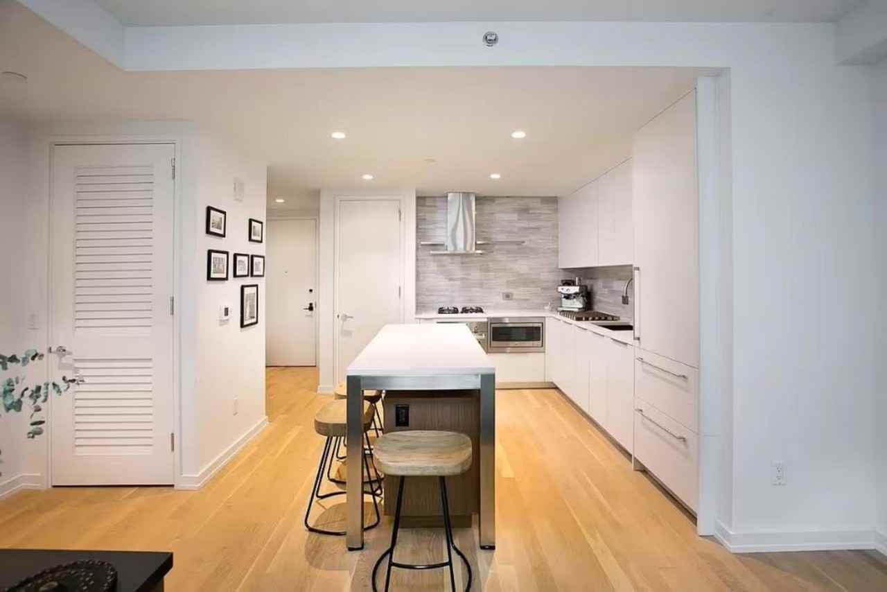 Lexington Ave #14T - Photo 2 of 7
