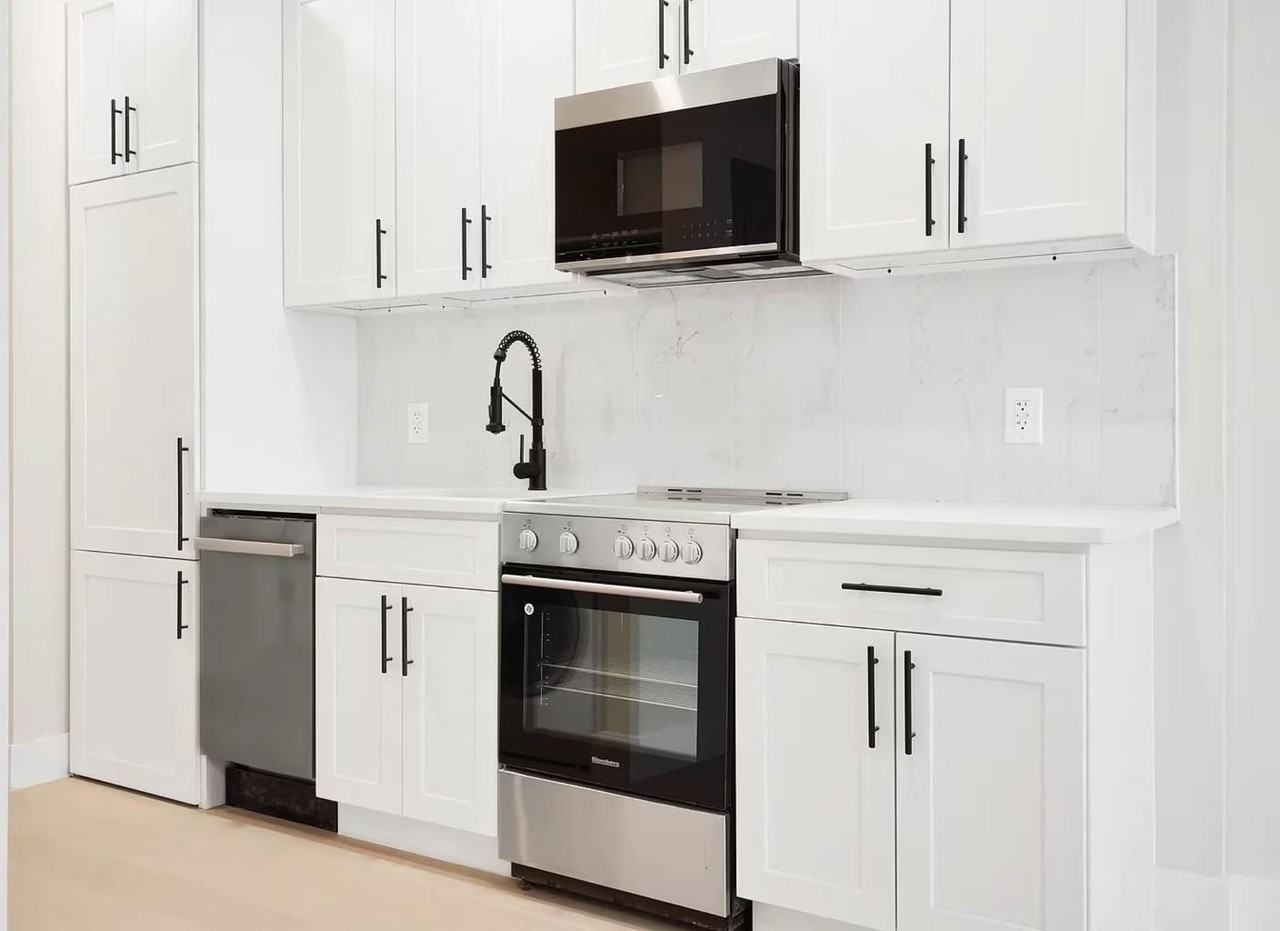 E 33rd St #12A - Photo 4 of 6
