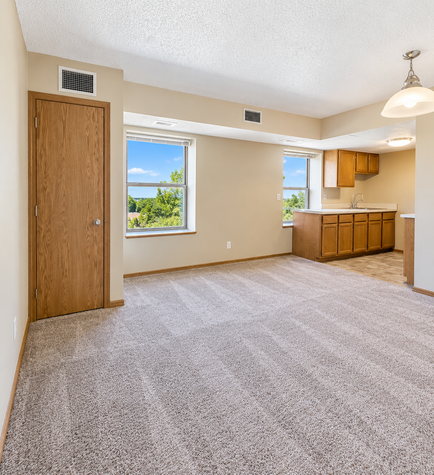 Charming Highland Park Living | Pet - Photo 6 of 14
