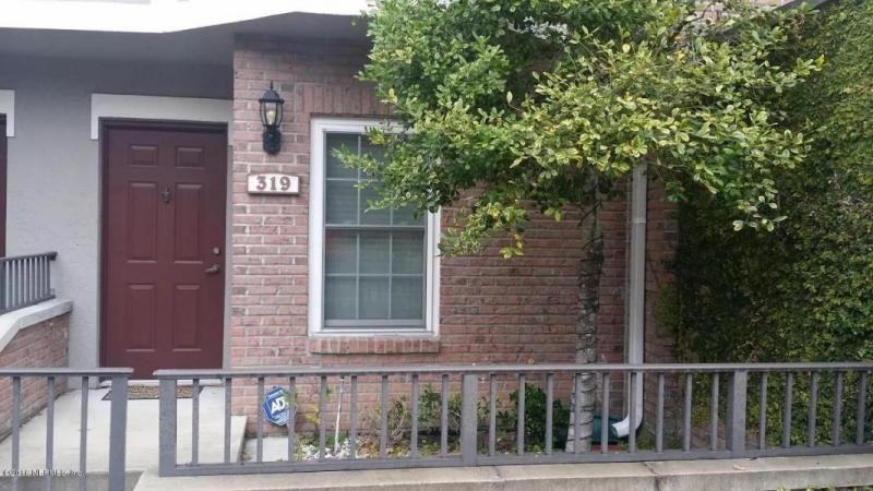 319 E Church St - Photo 2 of 22