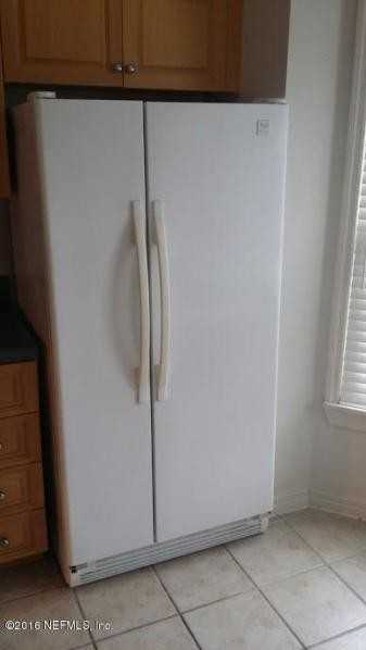 319 E Church St - Photo 3 of 22