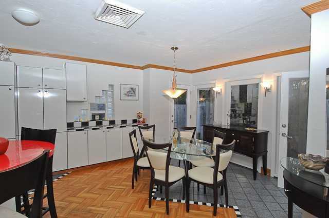 2930 Center Ave - Photo 3 of 5