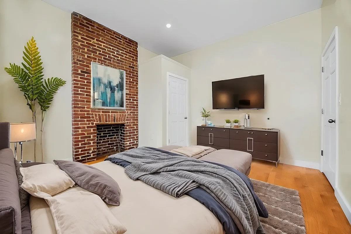 1269 Broadway #2B - Photo 4 of 6