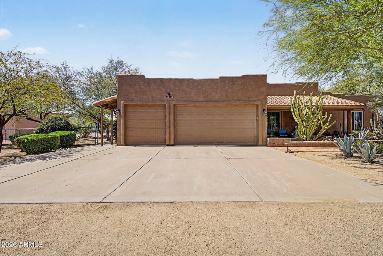 38408 N 23rd Dr - Photo 4 of 45