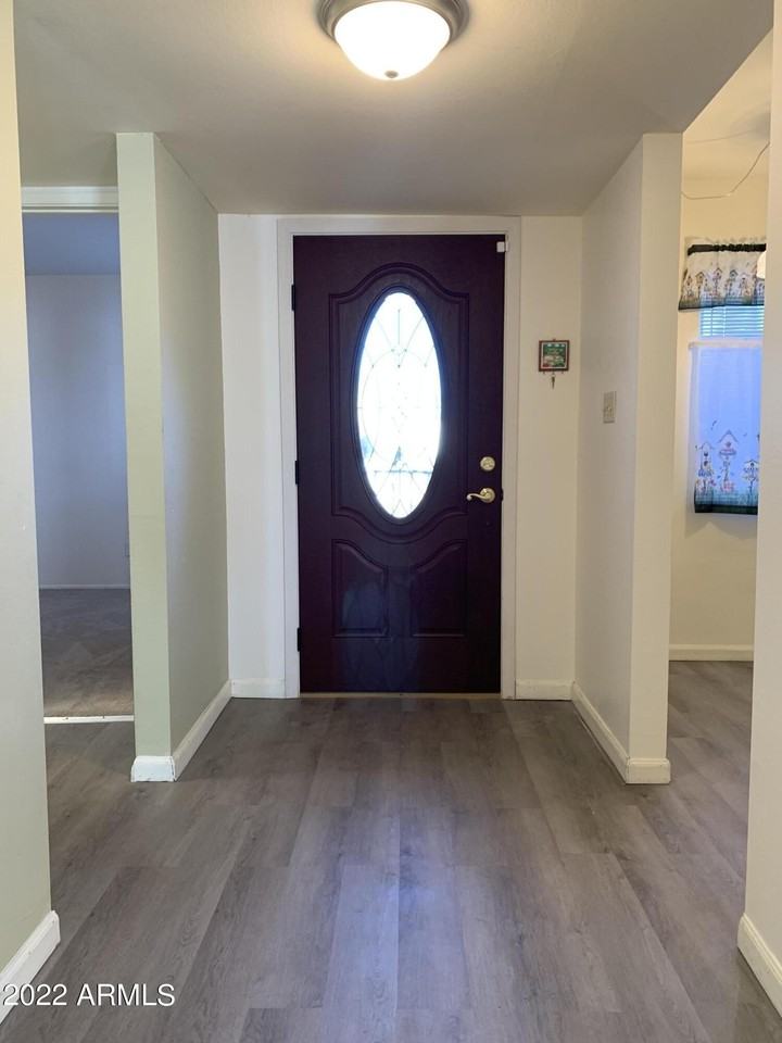 1308 Carmelita Dr - Photo 7 of 25