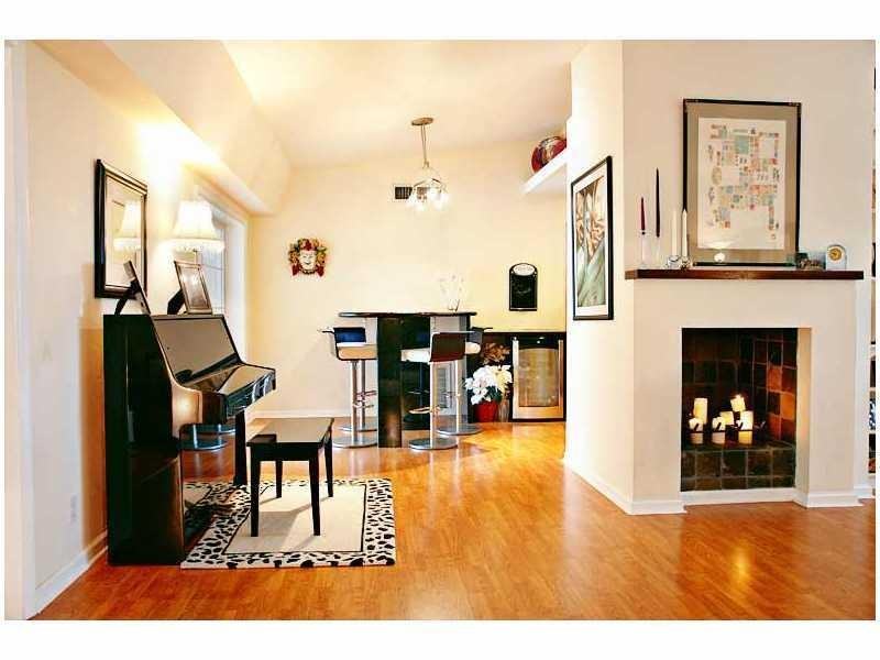 2312 Barcelona Dr - Photo 3 of 5