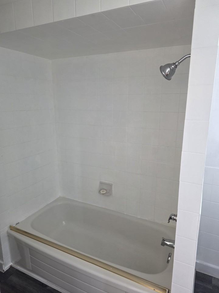 206 Hughson Street North #3 - Photo 3 of 10
