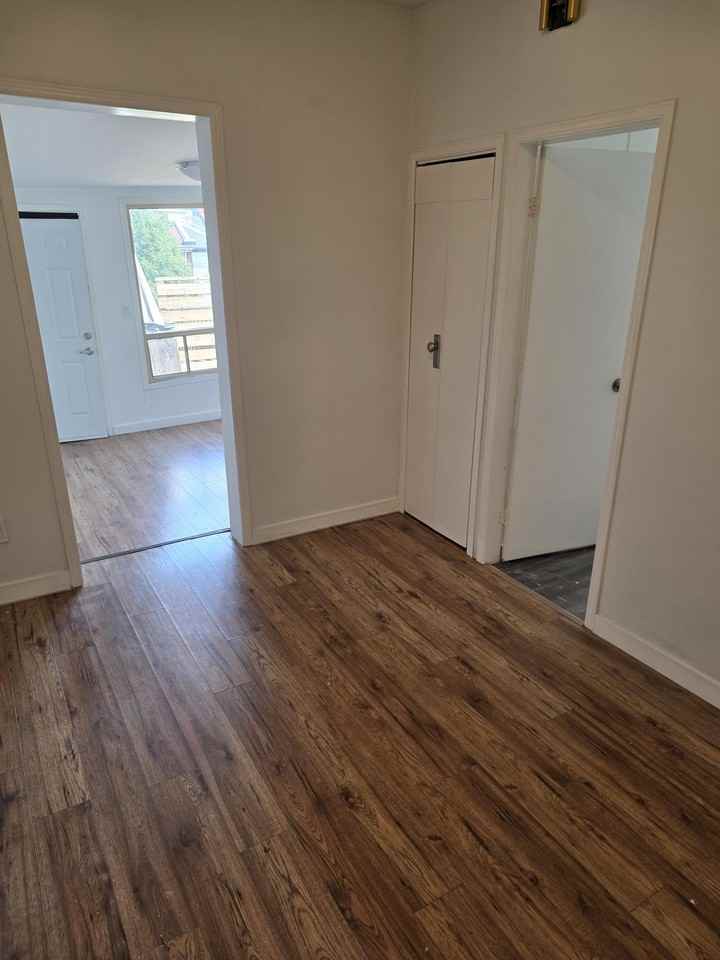 206 Hughson Street North #3 - Photo 6 of 10