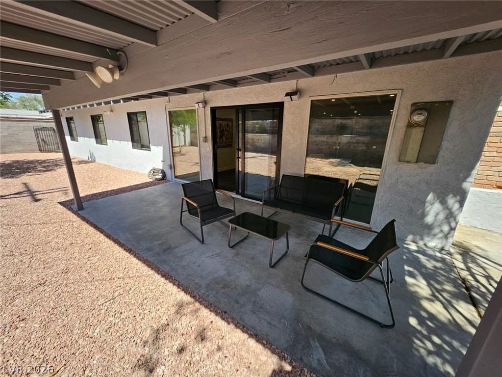 1308 S 16th St - Photo 2 of 5