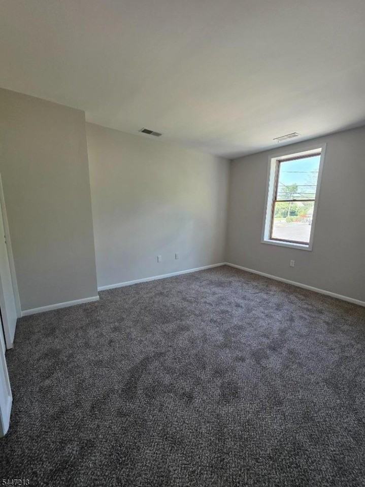 1141 Ringwood Ave #1 - Photo 3 of 9