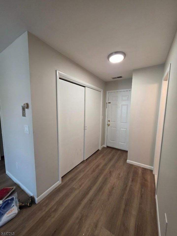 1141 Ringwood Ave #1 - Photo 6 of 9
