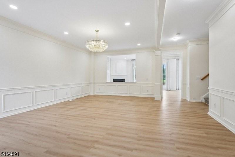 60 Maidenhead Rd - Photo 4 of 35