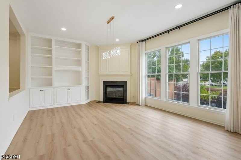 60 Maidenhead Rd - Photo 6 of 35