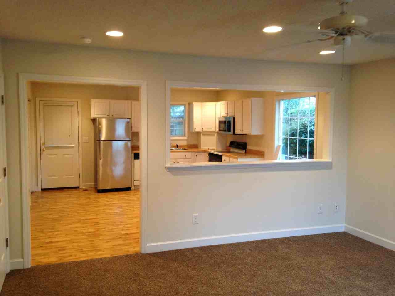 125 S Pine St - Photo 3 of 9