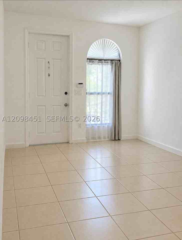 3050 Nw 103rd Path - Photo 3 of 8