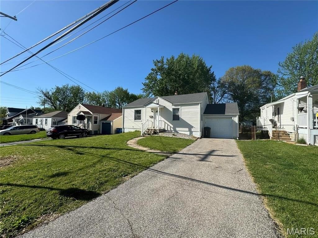 10421 Niblic Dr - Photo 3 of 20