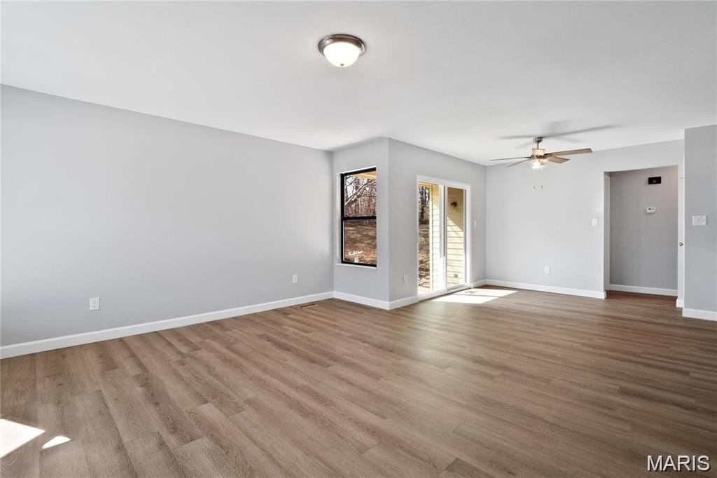 701 Oak Hollow Ct - Photo 6 of 19