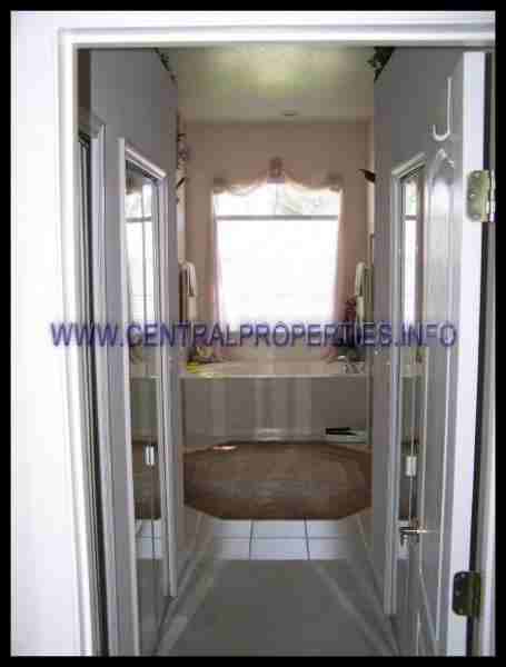 10268 Cove Lake Dr - Photo 3 of 15