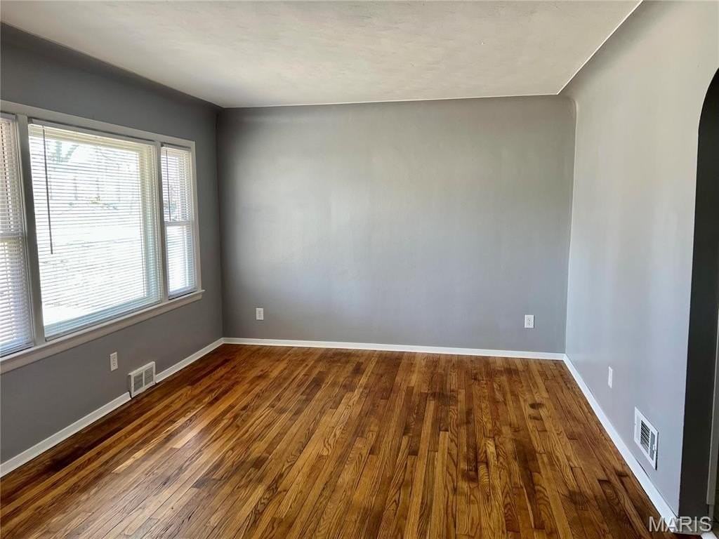 3421 Meridocia St - Photo 2 of 8
