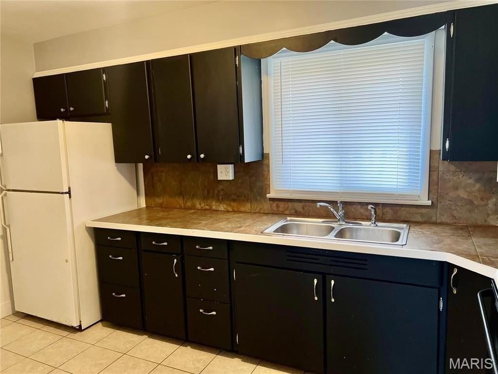3421 Meridocia St - Photo 3 of 8