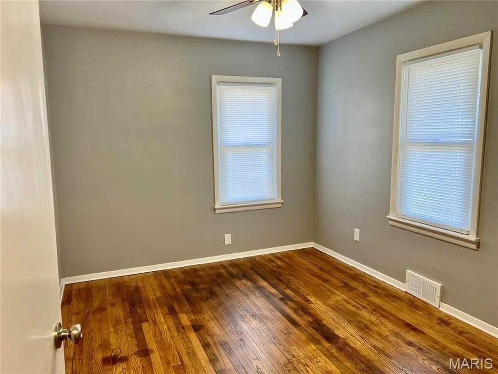 3421 Meridocia St - Photo 5 of 8