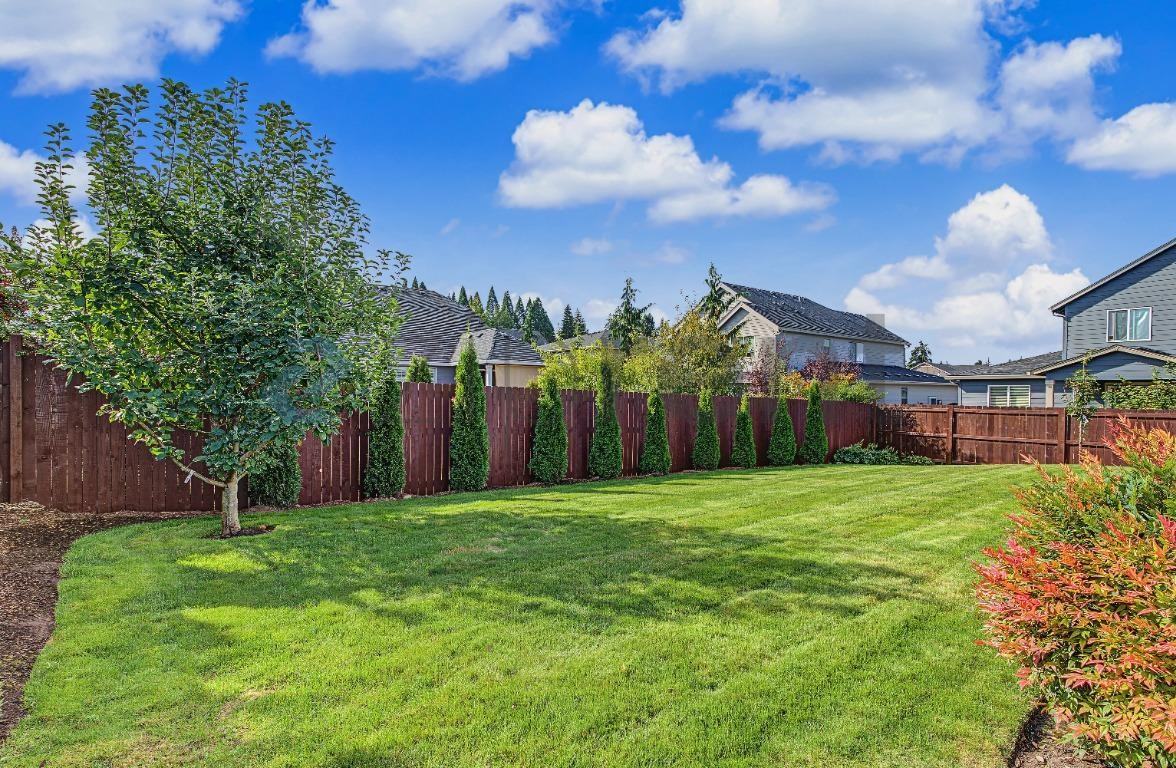 5509 Ne 134th St - Photo 4 of 24