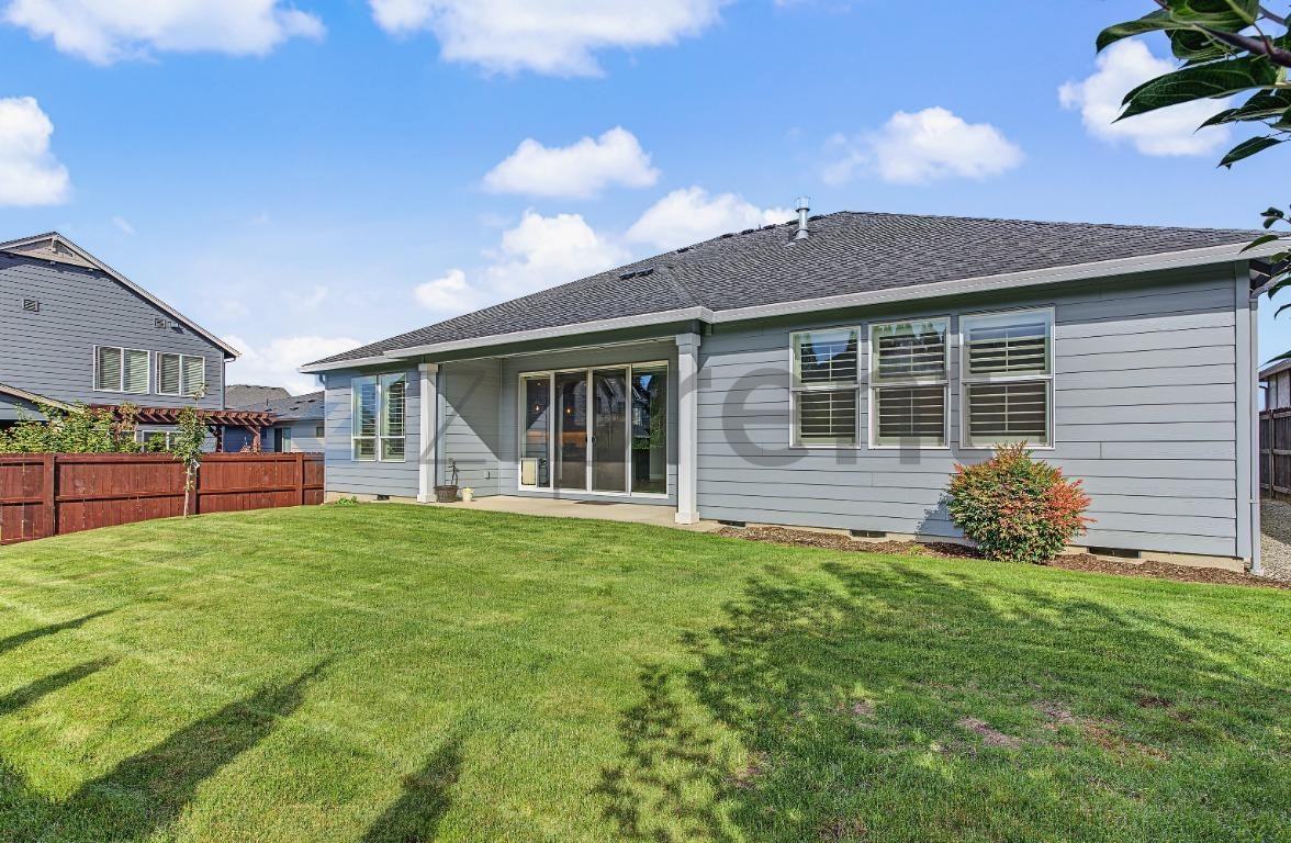 5509 Ne 134th St - Photo 5 of 24