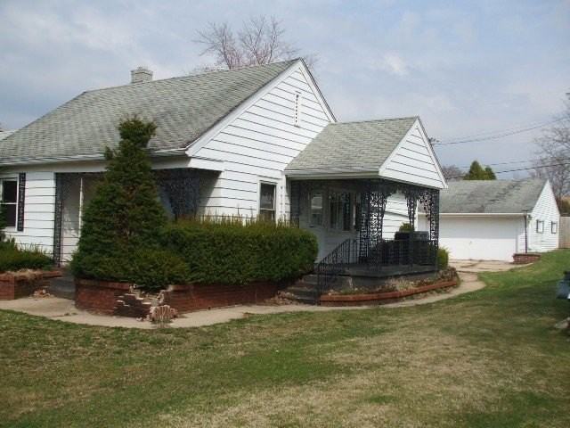 1016 S Independence Ave - Photo 4 of 13