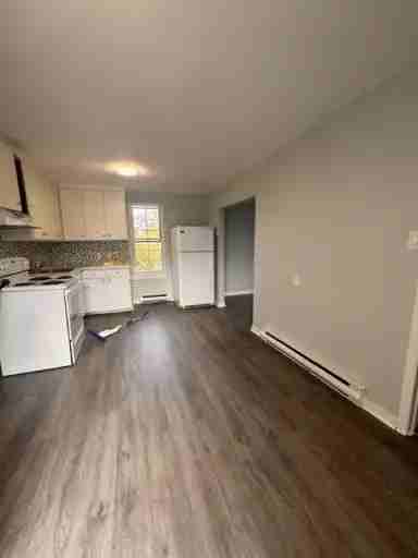 645 Rue Saint-Louis #1-2 - Photo 2 of 10