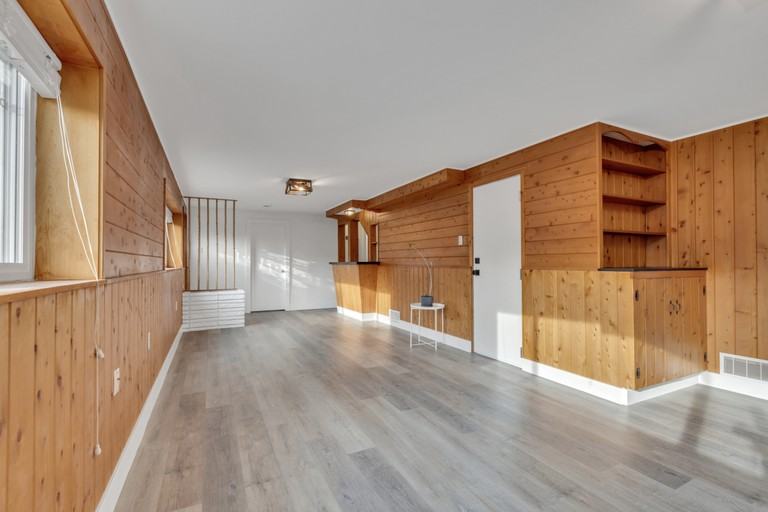 4167 Ranger Cres - Photo 3 of 17