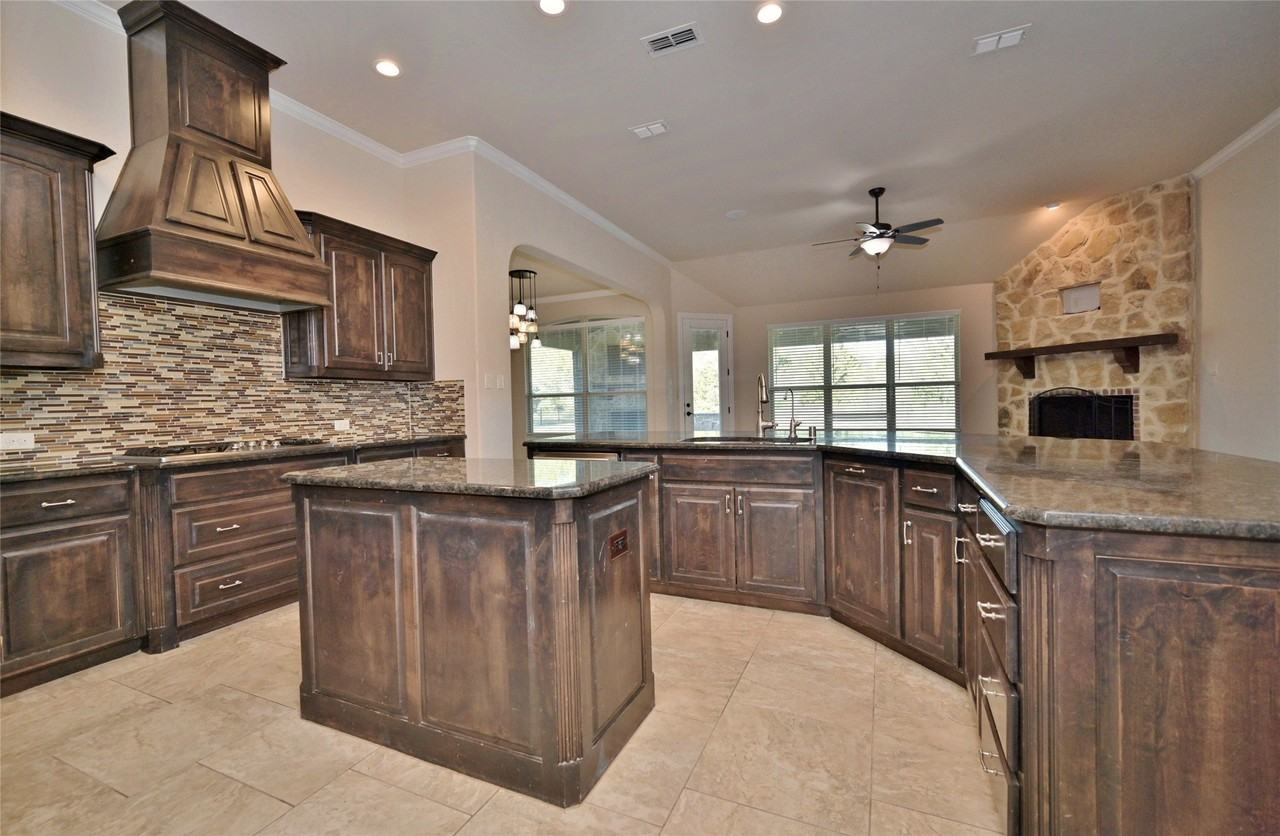 4095 Bridgecreek Dr - Photo 5 of 40