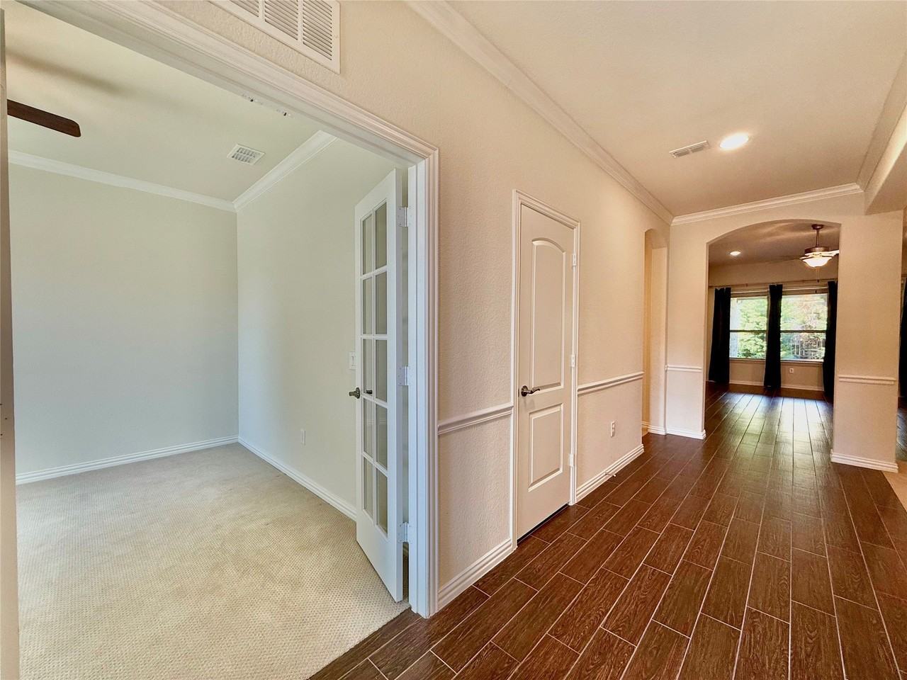 11012 Carrizo Rd - Photo 2 of 34