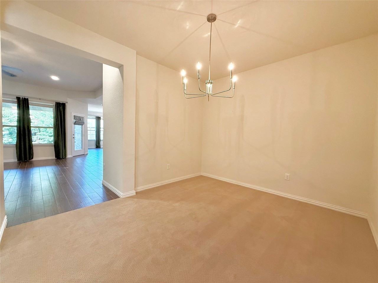 11012 Carrizo Rd - Photo 5 of 34