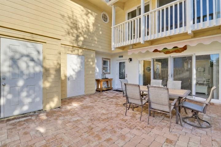 232 Seabreeze Circle - Photo 2 of 8