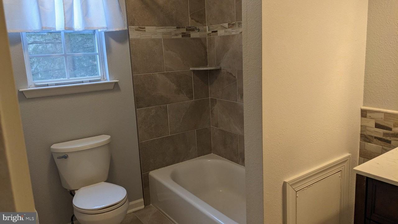 1037 Tristram Cir - Photo 6 of 17