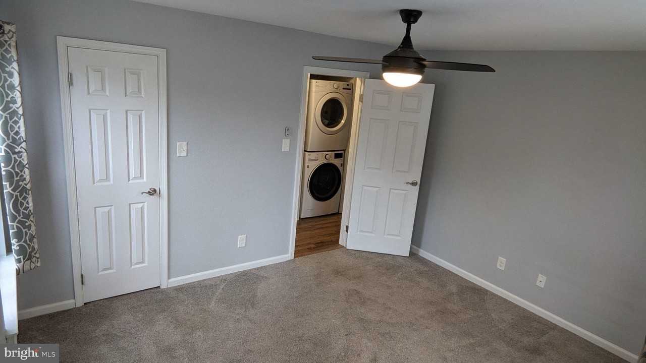 1037 Tristram Cir - Photo 7 of 17