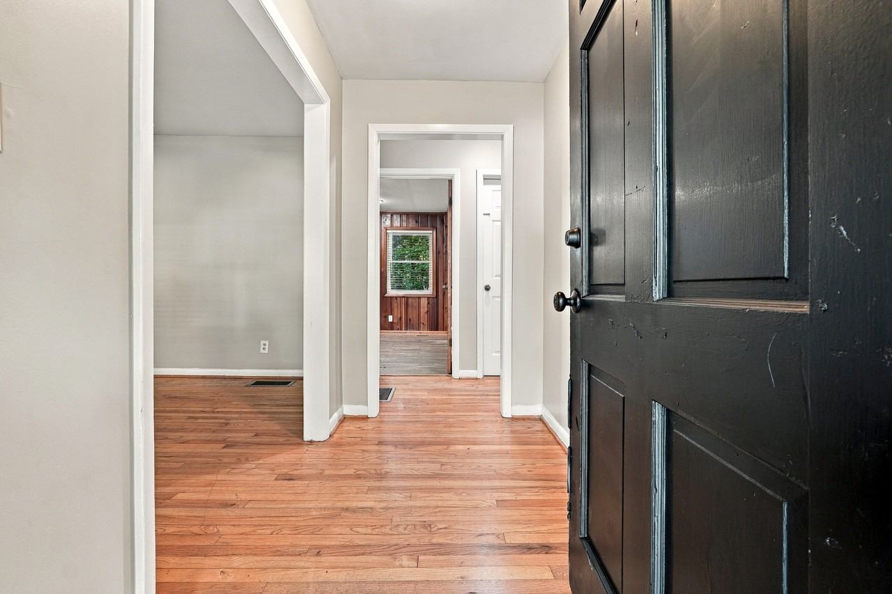1134 Renee Drive - Photo 4 of 22
