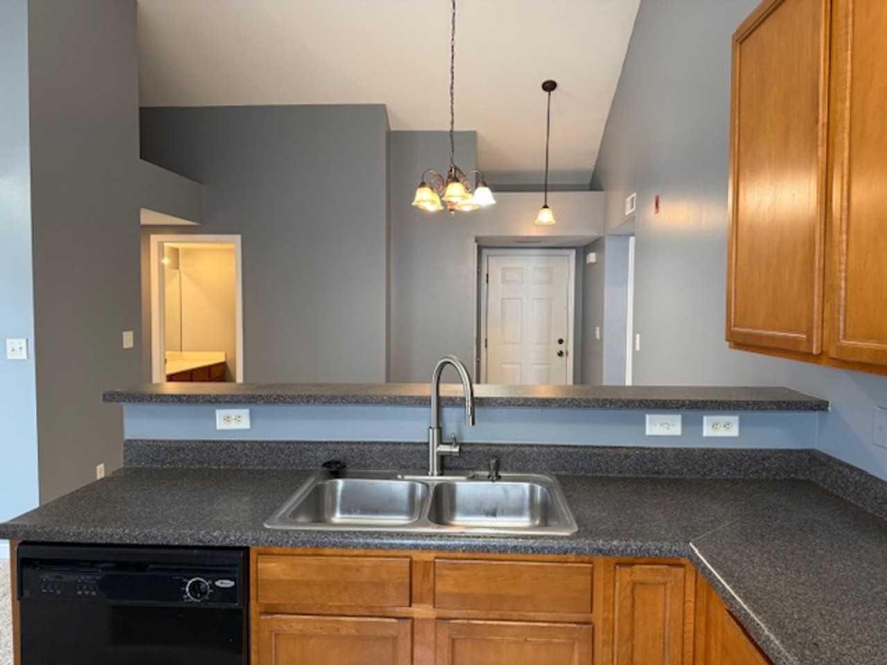 8303 Spring Creek Ln - Photo 6 of 19