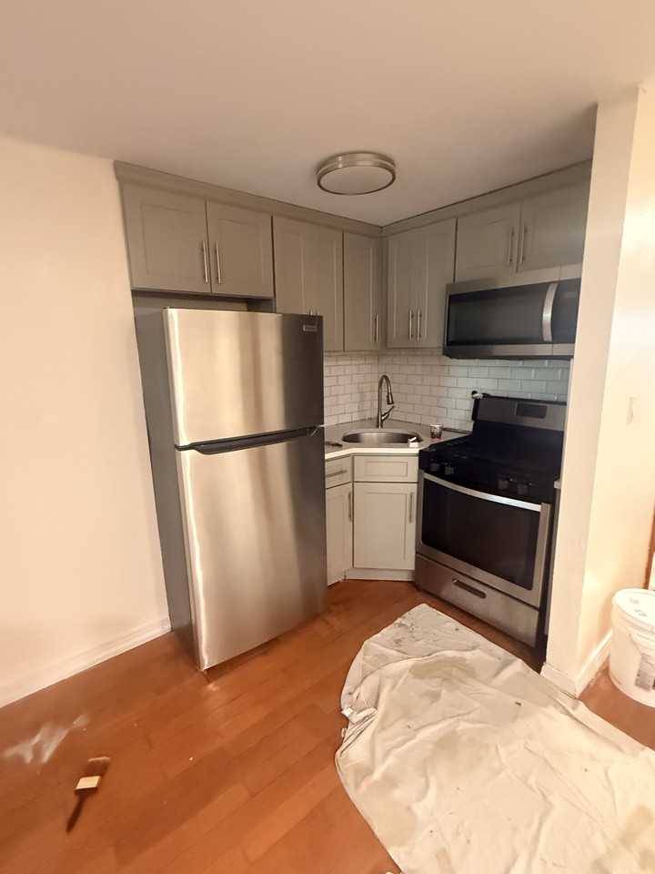 764A Quincy Street #1 - Photo 3 of 8