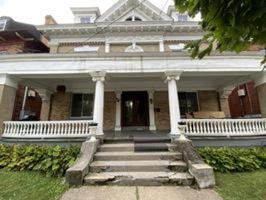 featured image of 125 Stratford Ave