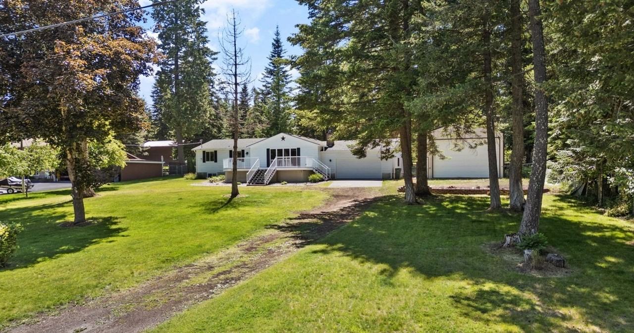 12773 N Hauser Lake Rd - Photo 2 of 27