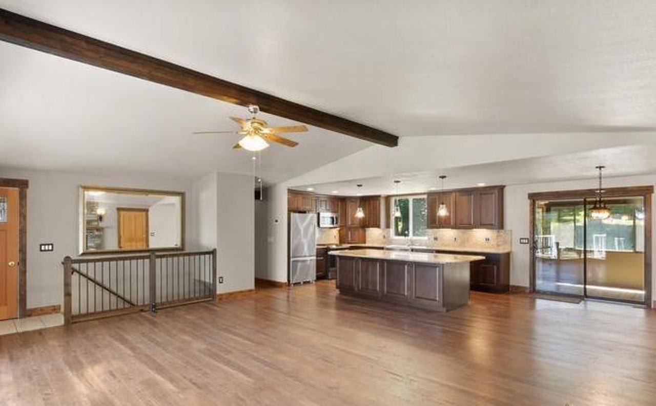 12773 N Hauser Lake Rd - Photo 4 of 27
