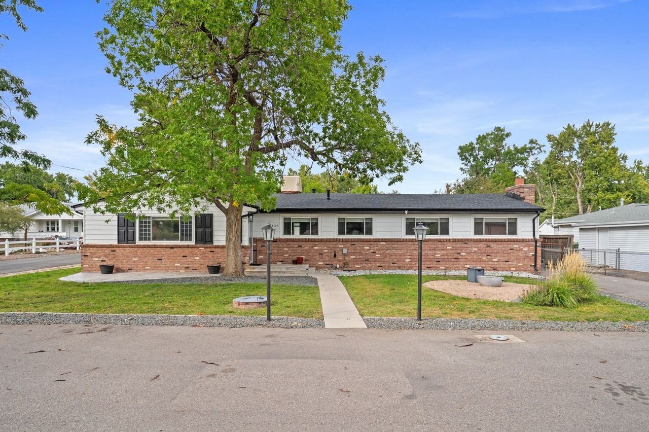 14195 W 50th Ave - Photo 2 of 36