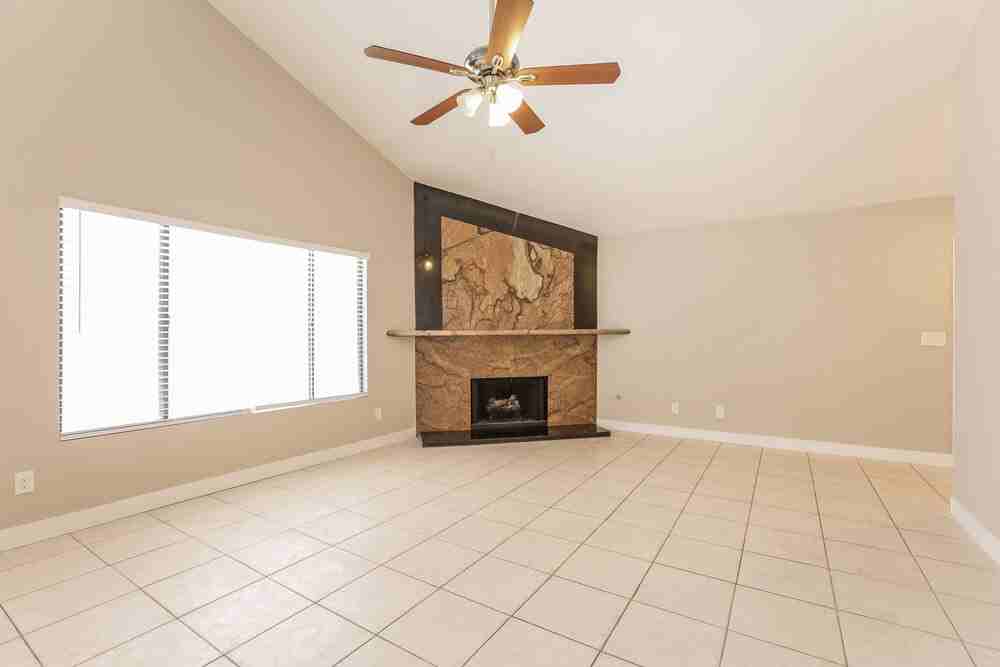 8248 Abercrombe Way - Photo 4 of 16