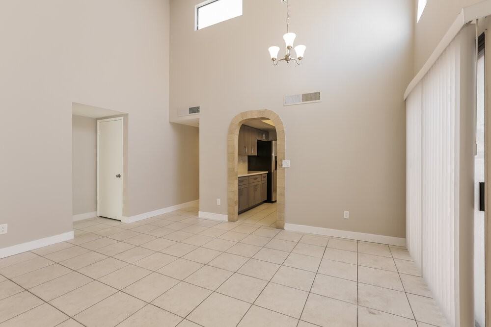8248 Abercrombe Way - Photo 5 of 16