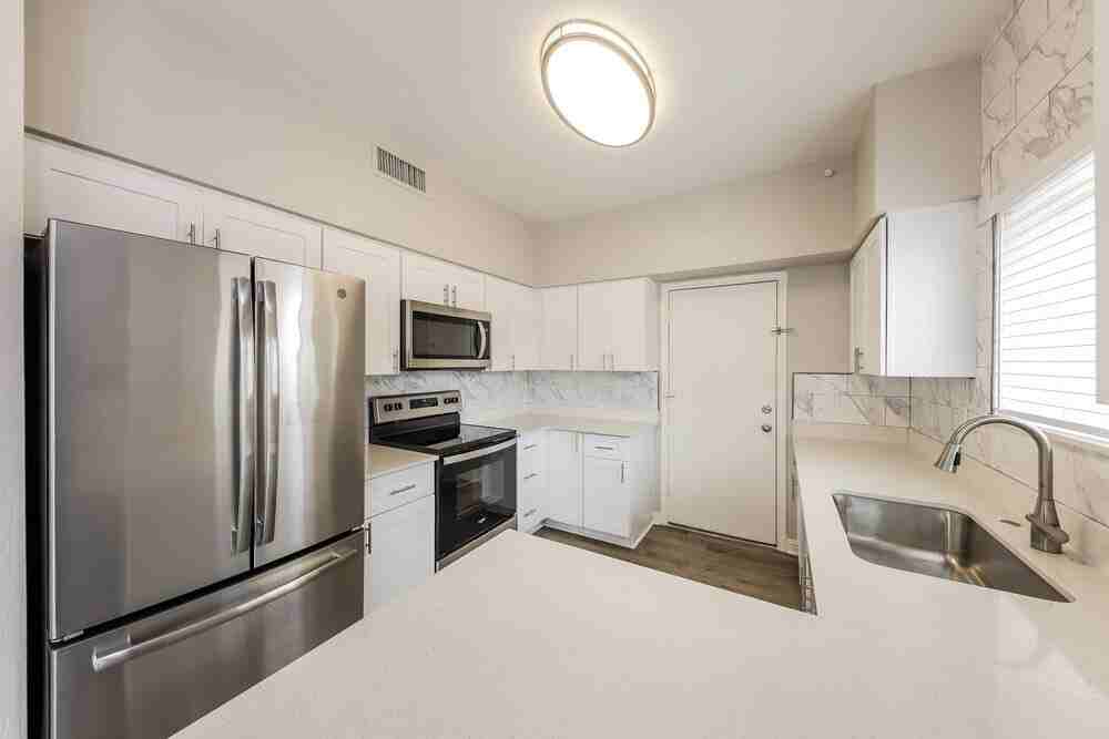 4532 E Villa Theresa Dr - Photo 7 of 17