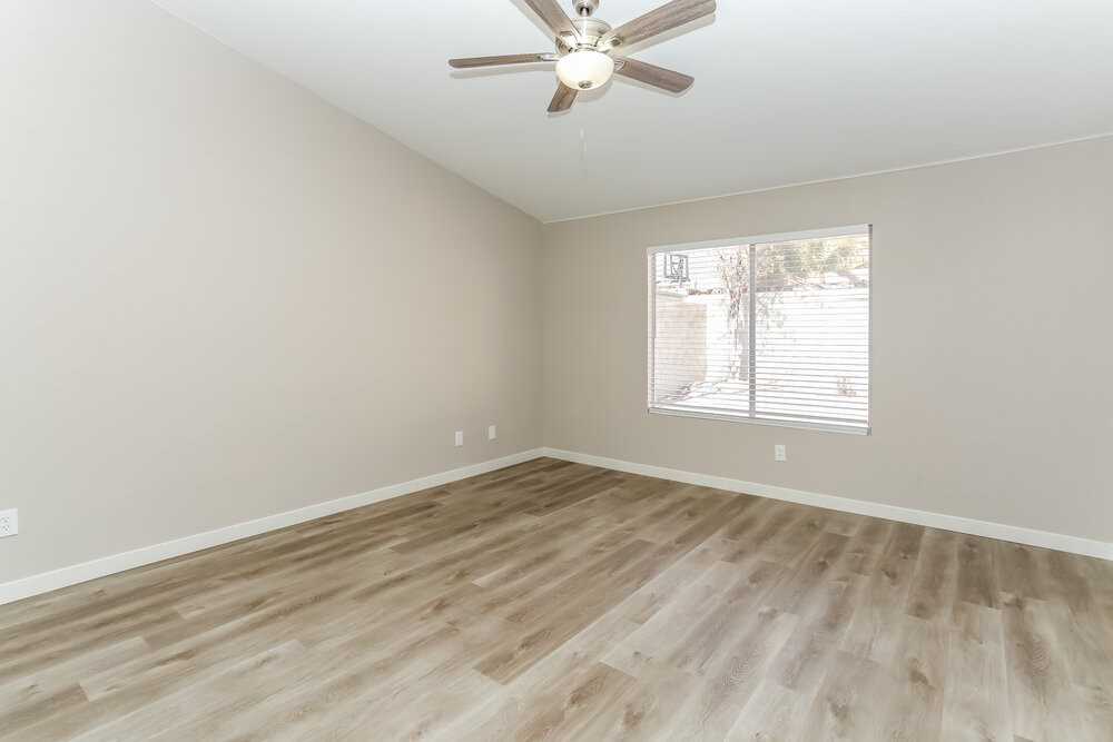 620 Terrace Point Dr - Photo 7 of 16