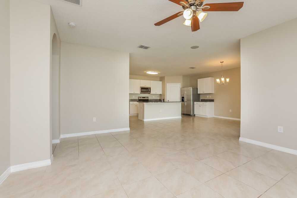 1913 Green Dragon Dr - Photo 3 of 16